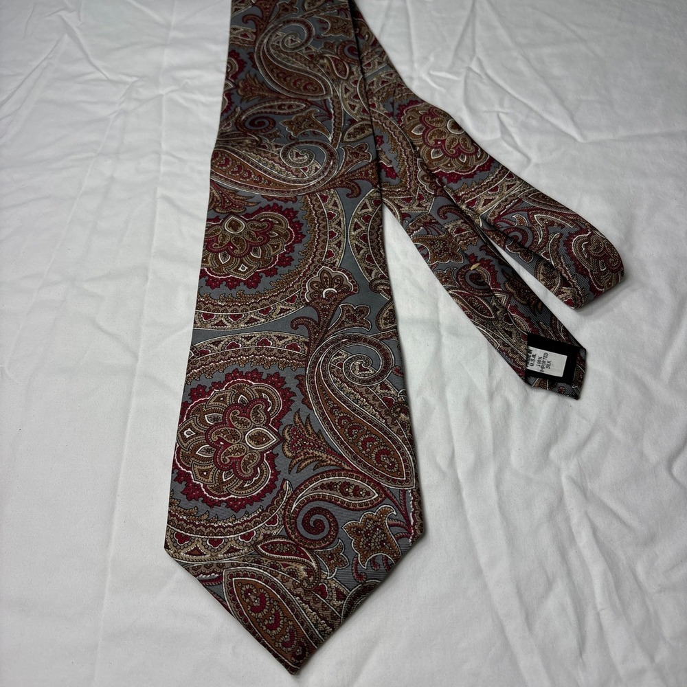 Wembley Mens Silk Tie Grey Burgundy Gold Paisley Made in USA Classic Necktie